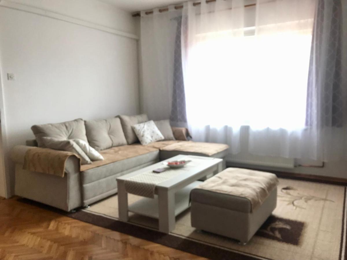 Apartmani Rada เทรบินเย ภายนอก รูปภาพ